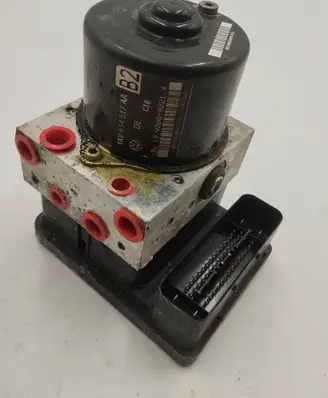 Skoda Octavia Mk2 (1Z) ABS Pump 1K0907379AA 10096003603 00005305G1