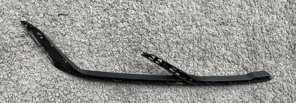 Volkswagen Touareg III Under headlight/headlamp trim 21324502R 21324502