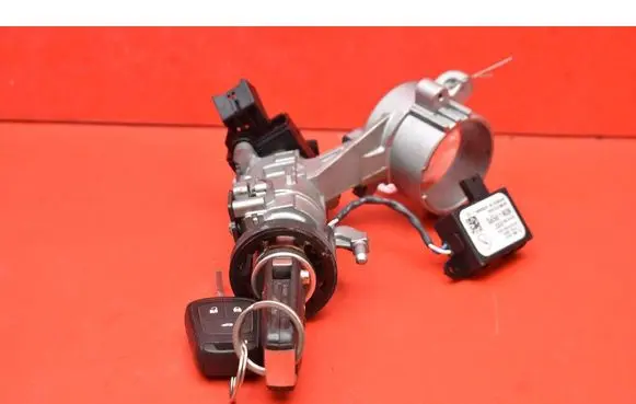 Opel Astra J Ignition lock 4121694