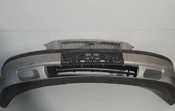 Volvo V70 Front bumper
