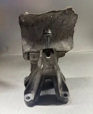 Audi A5 Sportback 8TA Engine mounting bracket 8K0199307BJ