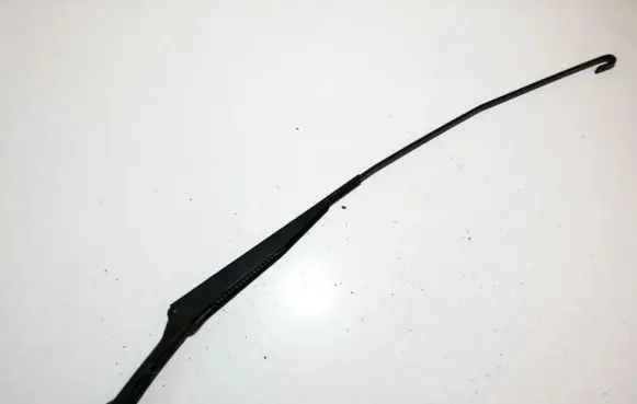 Front wiper blade arm