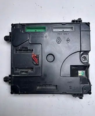 Renault Laguna III Comfort/convenience module 284B12402R A2C53180524