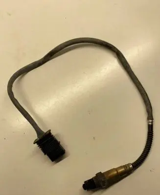 BMW 5 F10 F11 Lambda probe sensor 7589475 0258010162