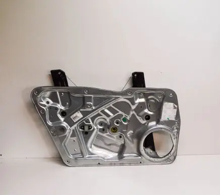 Volkswagen Tiguan Front door electric window regulator 5N2837729B