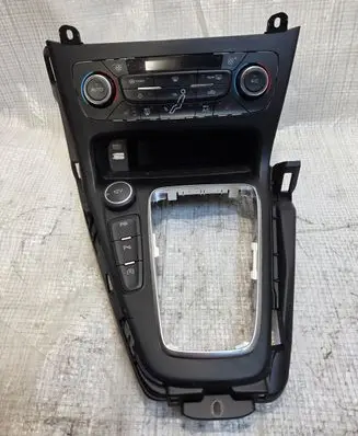 Ford Focus Center console F1ET18C612DJ