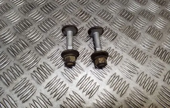 Chevrolet Captiva Rear suspension camber bolt 