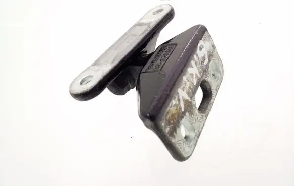Rear door upper hinge