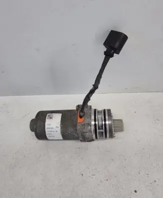 Volvo XC40 Rear gearbox reducer/haldex oil pump 02004763