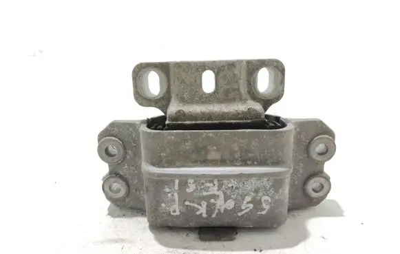 Volkswagen Golf V Engine mount bracket 1K0199555