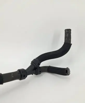 Dodge Durango III Engine coolant pipe/hose 68244092AA