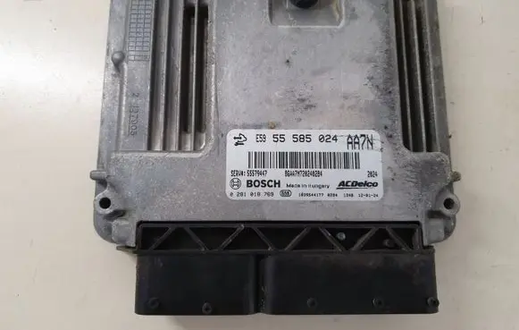 Opel Insignia A Engine control unit/module 55585024
