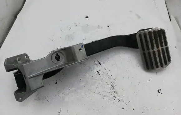 Volkswagen Phaeton Brake pedal 3D1721196D
