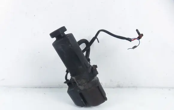 Mercedes-Benz Vaneo W414 Power steering pump A1684660101