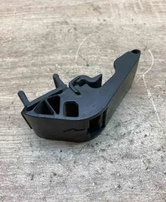 BMW 7 E38 Radiator mount bracket 1737709