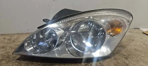 KIA Ceed Headlight/headlamp 921011H000 070806204650 00954701