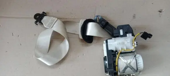 BMW 7 G11 G12 Front seatbelt 7402424