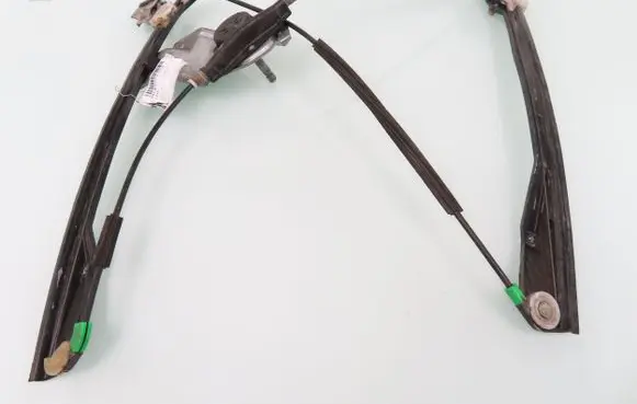 Volkswagen Polo III 6N 6N2 6NF Front door manual window regulator 6N4837401