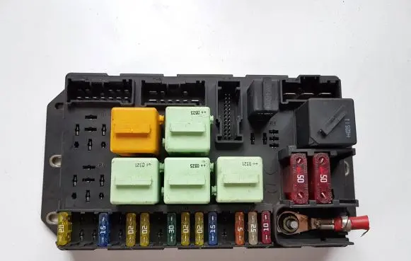 Land Rover Range Rover L322 Fuse module 518776117 072330062003
