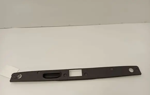 Mercedes-Benz E W211 Tailgate/boot lid lock trim A2117500193