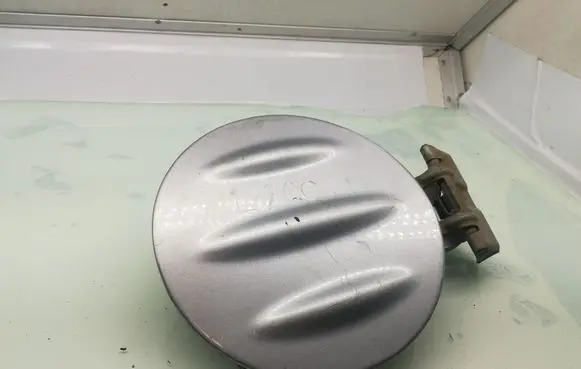 Mitsubishi L200 Fuel tank cap EN590