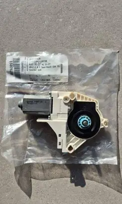Audi A7 S7 4G Front door window regulator motor 8K0959802B