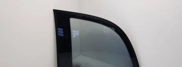 Opel Zafira A Rear side window