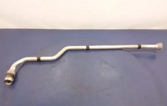 Porsche Boxster 987 Engine coolant pipe/hose 98710685202