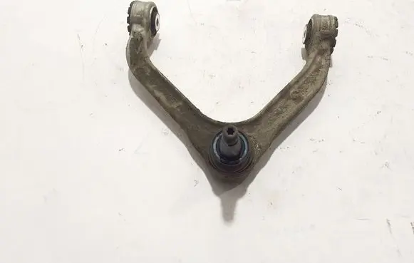 Volvo V60 Front lower control arm/wishbone 31476301
