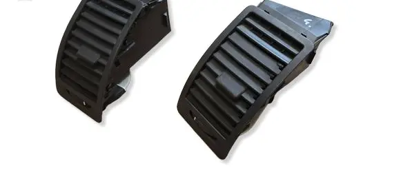Suzuki Ignis Dashboard side air vent grill/cover trim 7363086G00 7364086G00