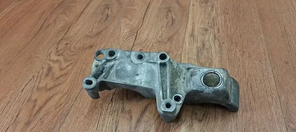 Renault Vel Satis Engine mounting bracket 8200281990 8200526444