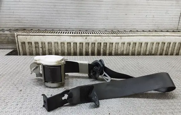 Opel Vectra C Front seatbelt 040165