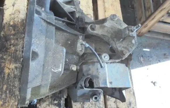 Ford Fusion Manual 4 speed gearbox 2N1R7002PA