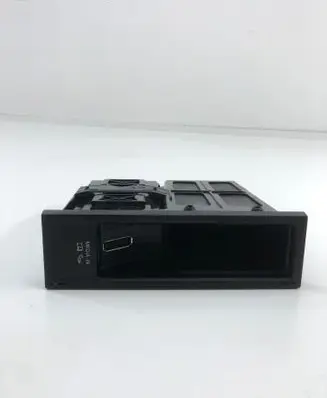 Volkswagen Scirocco USB socket connector 5N0035341H 5N0035342G