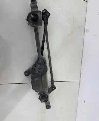 Front wiper linkage and motor