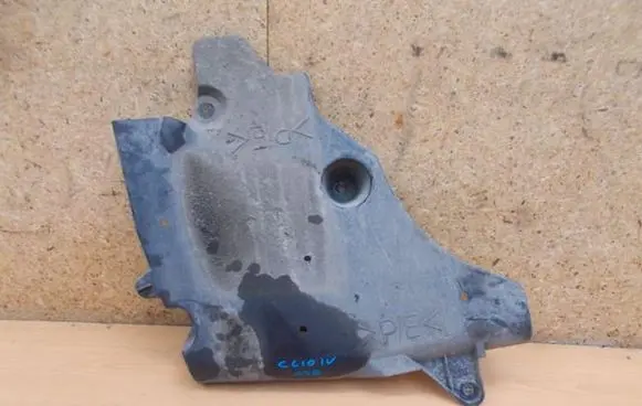 Renault Clio IV Engine cover (trim)
