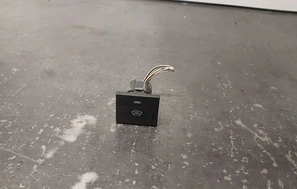 Ford Focus Windscreen/window heater switch 3M5T18K574AD