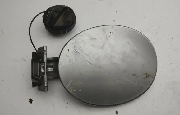 Mazda CX-7 Fuel tank cap EH44