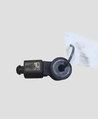 Volkswagen Golf VI Detonation knock sensor 030905377C