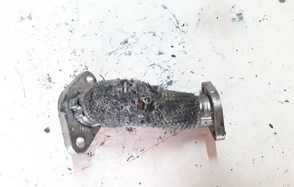 Audi A6 S6 C6 4F EGR valve line/pipe/hose 059131525