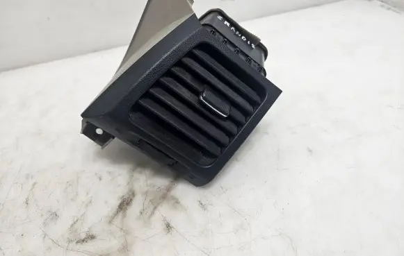 Mitsubishi Grandis Dashboard side air vent grill/cover trim GN71104670