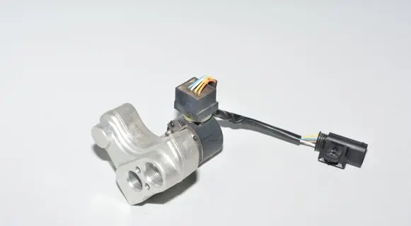 BMW i3 Air conditioning (A/C) expansion valve 9292567