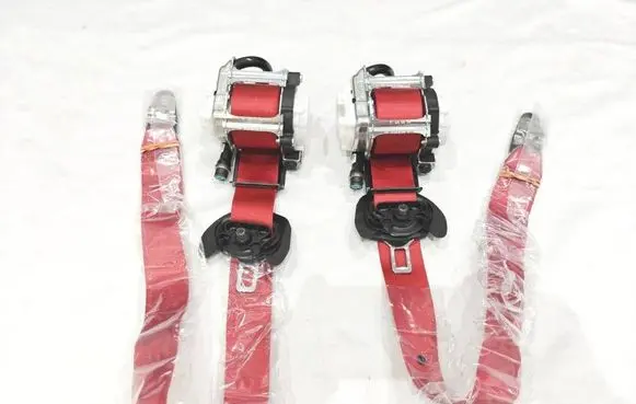 Mercedes-Benz GLC C254 Front seatbelt 2548603901