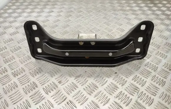 Mercedes-Benz GLK (X204) Engine mount bracket A2042421701