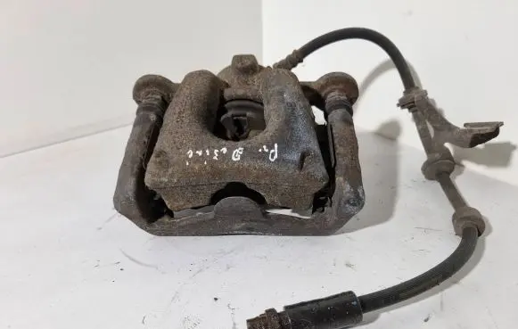 BMW 1 E82 E88 Front brake caliper 3019B16