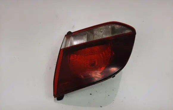 Volkswagen Golf VI Tailgate rear/tail lights