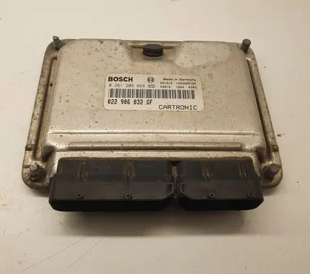 Porsche Cayenne (9PA) Engine control unit/module ECU 022906032GF 0261208668