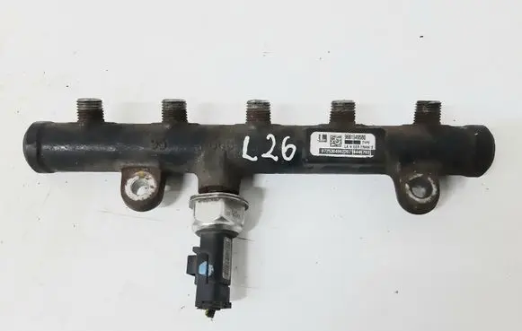 Volvo V50 Fuel main line pipe 9681649580