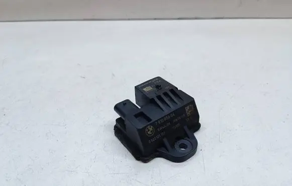 BMW X3 F25 Glow plug pre-heat relay 7810856