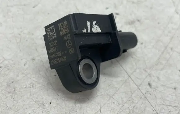 Mercedes-Benz C W205 Airbag deployment crash/impact sensor A2229051400